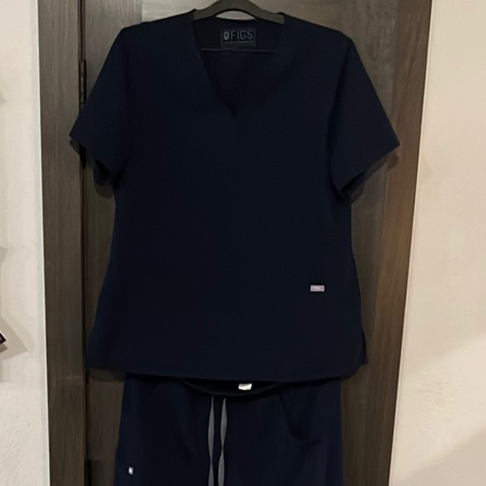 Figs Navy Blue Scrub Set (Kade Cargo Lg Tall)